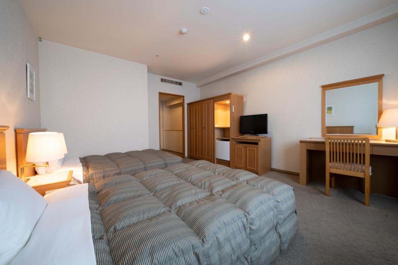 Hotel Econo Komatsu Komatsu  Zewnętrze zdjęcie